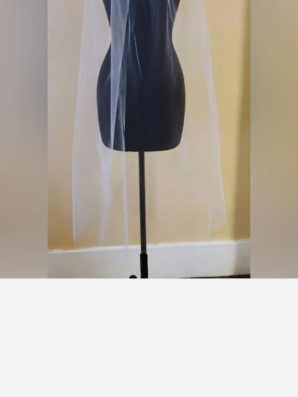 The Unbranded Brand single tier